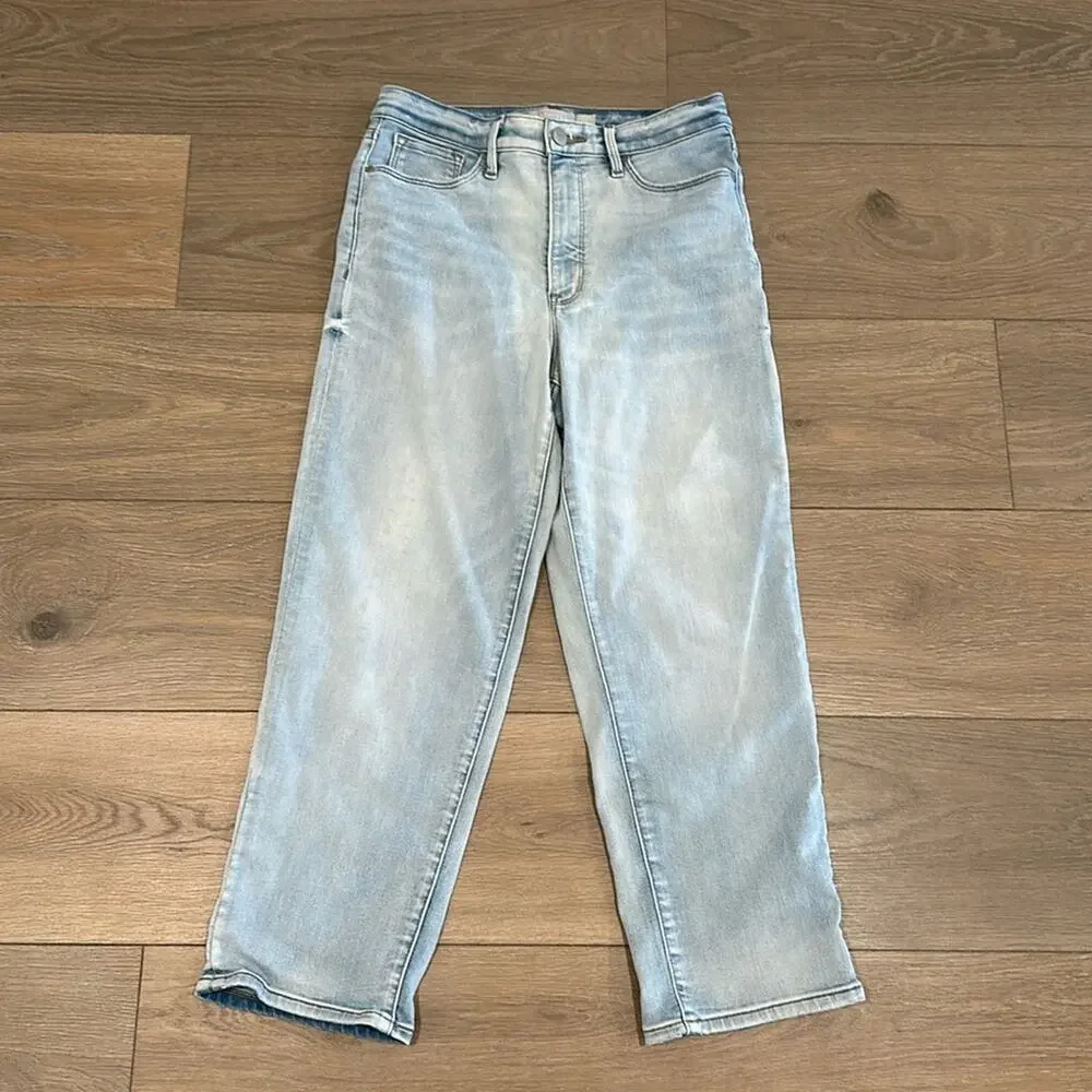ATHLETA Light Wash Sculptek Straight Leg Ankle Stretchy High Waist Jeans Size 6P